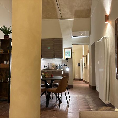 Appartamento L'Antica Colonna, In Centro Storico Parma Exterior foto