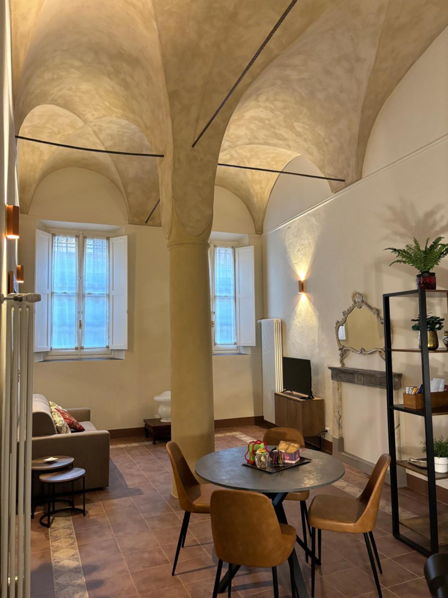 Appartamento L'Antica Colonna, In Centro Storico Parma Exterior foto